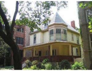 Prices of historic homes in Edgewater and Andersonville have fallen considerably.